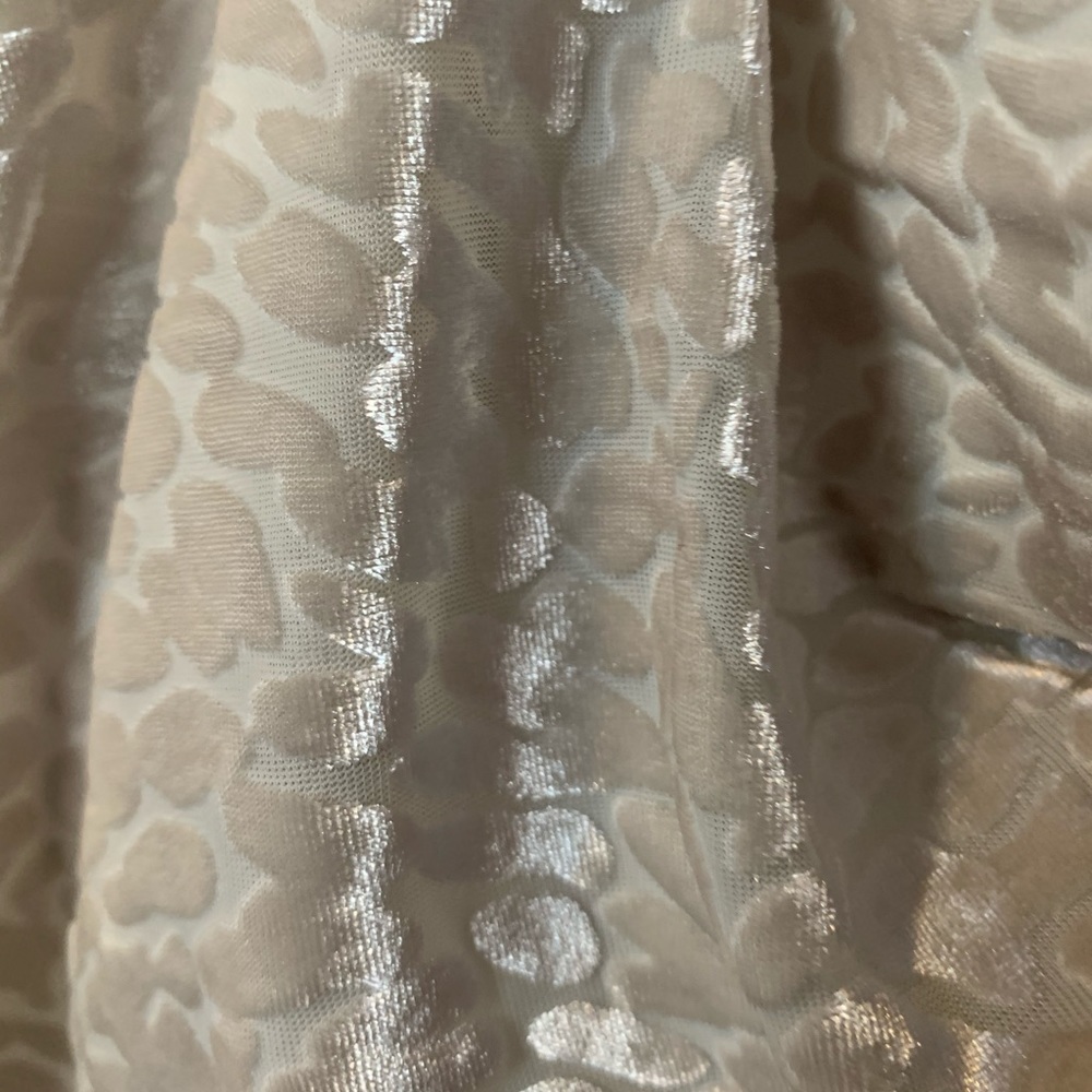 New York & Co Velvet Halter Shell - Picture 3 of 4